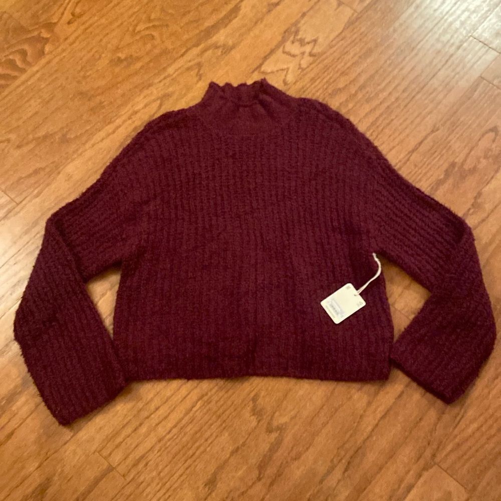 NWT a.n.a oversized, burgundy sweater, super soft size medium